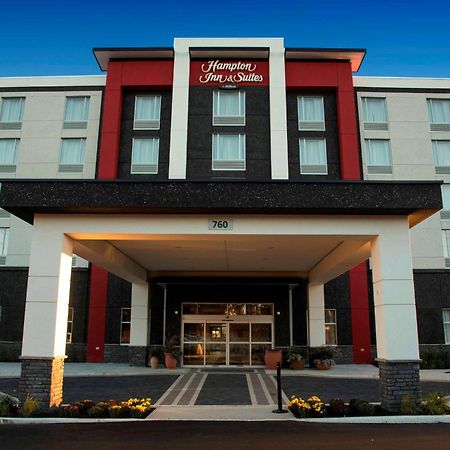 Hampton Inn & Suites By Hilton Тъндърбей Екстериор снимка